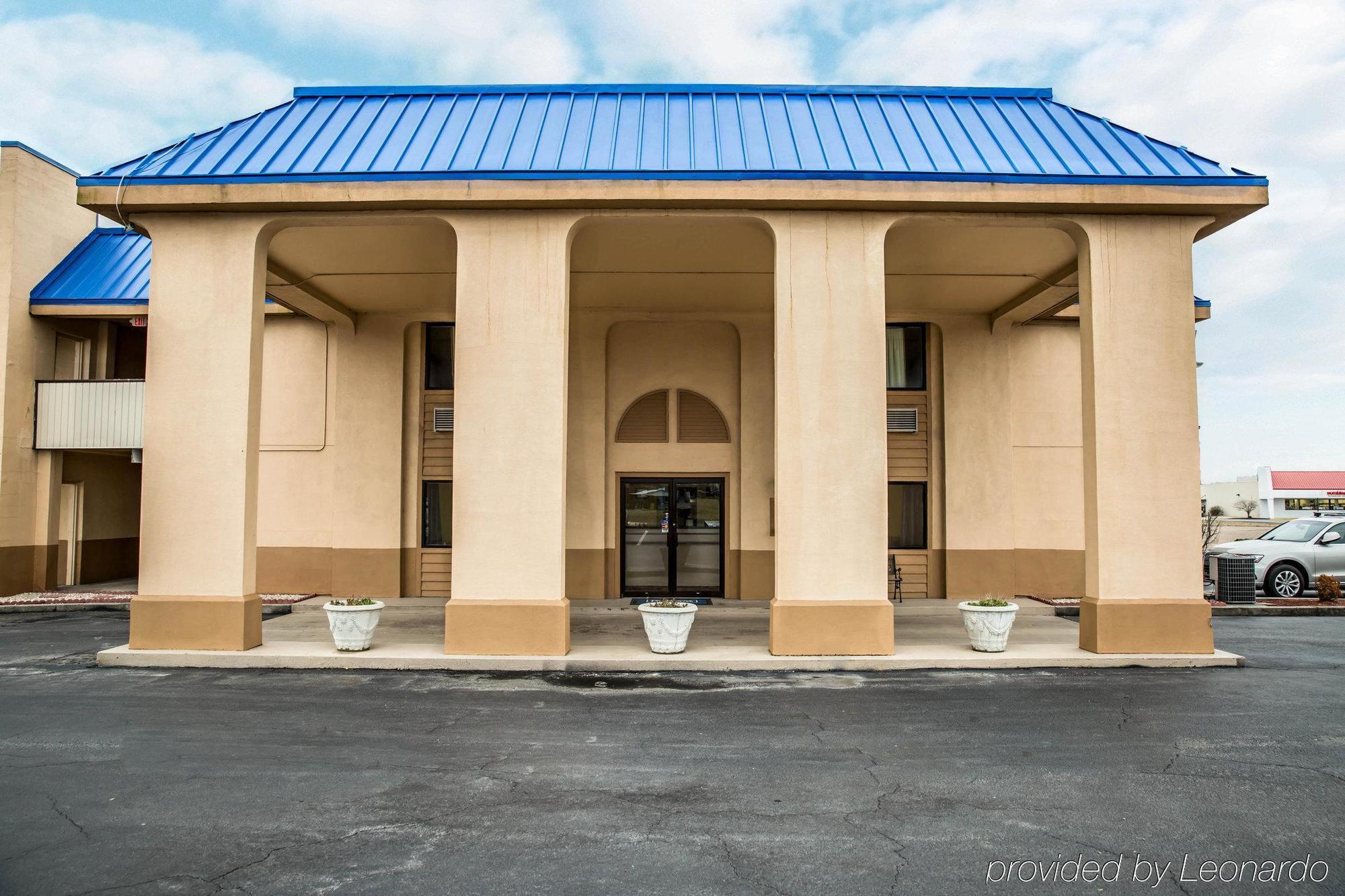 Rodeway Inn & Suites Plymouth Hwy 64 Exterior photo
